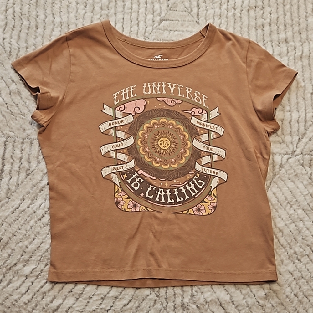 Hollister t-shirt